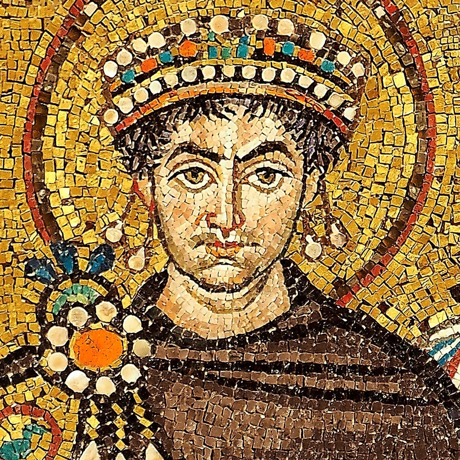 The silk road to Como: from Byzantine smugglers to modern art scarves